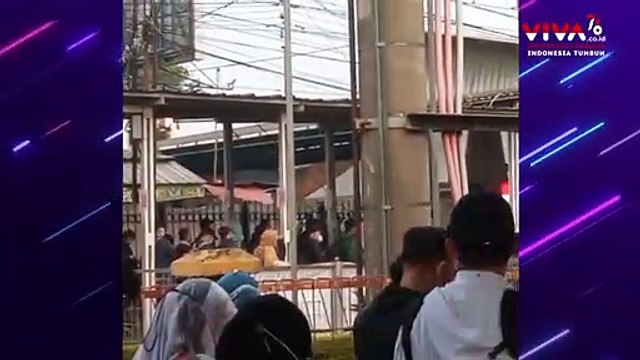 Masih PPKM, Calon Penumpang KRL Bojong Gede Tetap Menumpuk