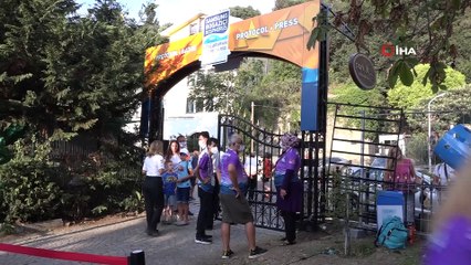 Kazada iki kolunu kaybeden Avcılar Belediye Başkanı Hançerli İstanbul Boğazı'nı yüzerek geçti