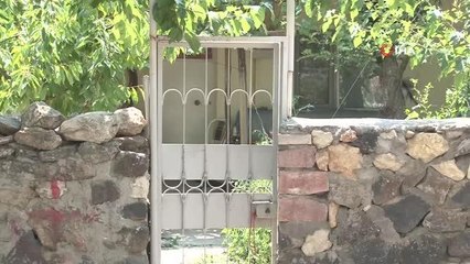 Son dakika haberleri... Karısına laf attığını iddia ettiği kişiyi bıçaklayarak öldürdü