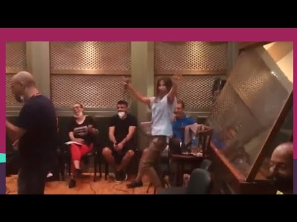 نانسي عجرم  ترقص أمام فرقتها الموسيقية ..، الفيديو الكامل