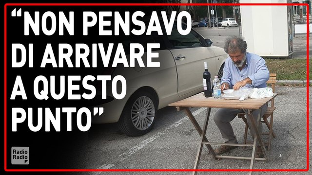 AGENTE DI POLIZIA DENUNCIA ▷ HO SCELTO DI NON VACCINARMI: ORA DEVO MANGIARE NEL PARCHEGGIO
