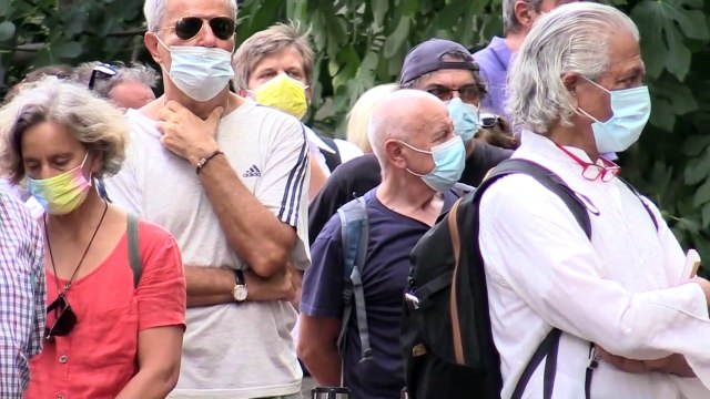 Gino Strada, in 10mila alla camera ardente. Mannoia: Doveva essere senatore a vita