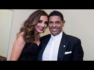 بالفيديو - نظرات حب بين أنغام و هذا الرجل .. تفضح حقيقة علاقتهما وتبكي على المسرح !!