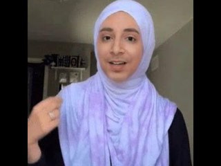 بدر خلف ينشر صورة مسيئة لشهر رمضان المبارك ويتعرض للسخرية والإنتقادات