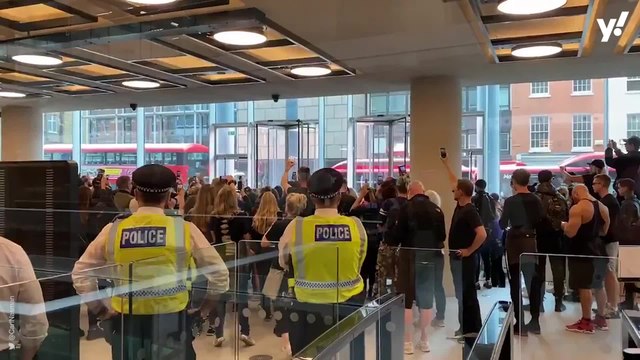 Anti COVID passport protestors storm ITN building in London