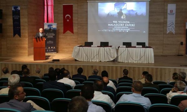 Muş'ta 950. yılında Malazgirt Zaferi Uluslararası Sempozyumu başladı