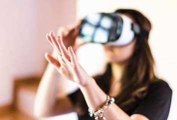 La nueva aplicación de realidad virtual de trabajo remoto de Facebook da un paso hacia el