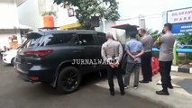 POLISI UNGKAP KASUS TABRAK LARI MOBIL FORTUNER BERPELAT DINAS POLRI DI JALAN TENTARA PELAJAR