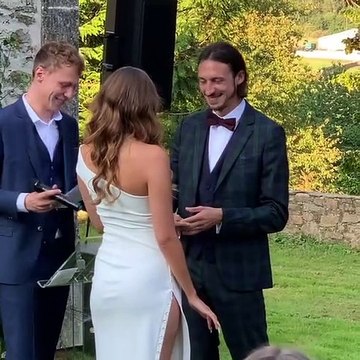 Lena Simonne et Roméo Elvis se passent la bague au doigt !