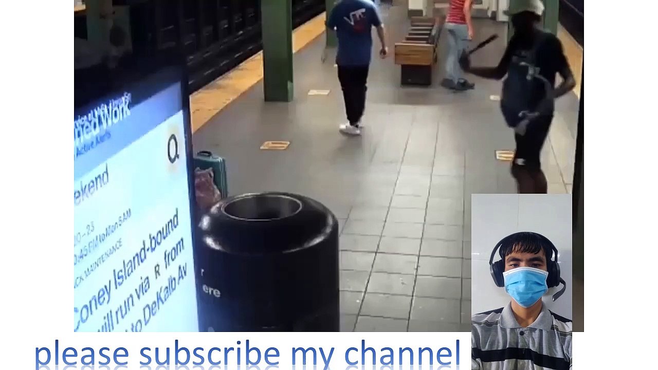NYC subway assault video shows hammer-wielding suspect attack victim, knock him onto train tracks