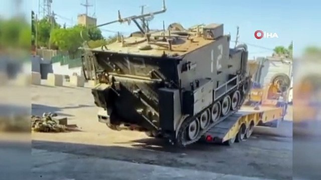 - İsrail'de taşıyıcıya yüklenen zırhlı personel taşıyıcı devrildi