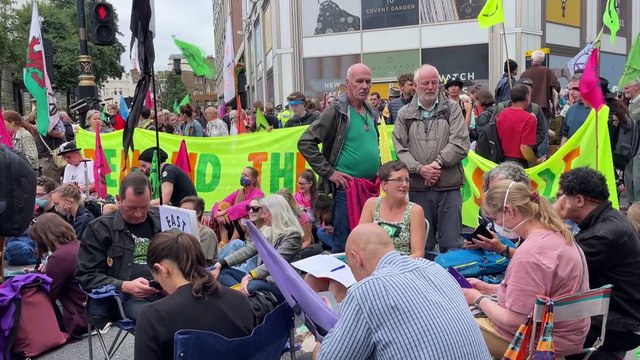 Extinction Rebellion exige en Londres acciones urgentes contra el cambio climático