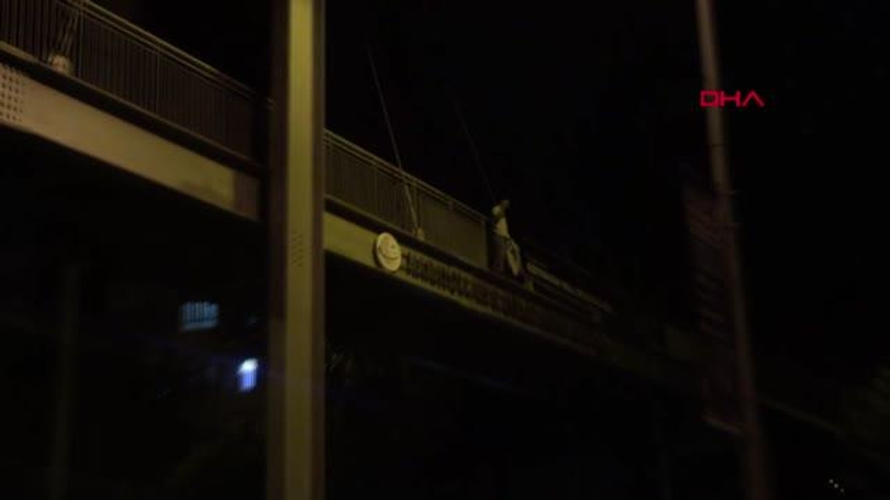 Son dakika haberleri | ADIYAMAN-İNTİHARI ETMEK İSTEYEN GENCİ POLİS İKNA ETTİ