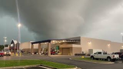 Tornado Forming over Lowe's Home Improvement in Tennessee