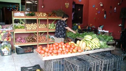 mqn-Tras sufrir maltratos de la pareja ella crea negocio-230821