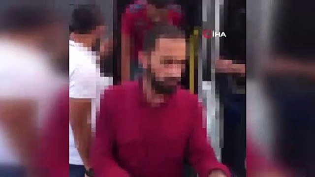 TEM’de durdurulan minibüsten 50 kaçak göçmen çıktı: 3 gözaltı