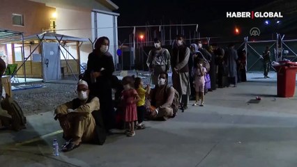 Kabil'den barkodlu tahliye! ABD sisteme kaydediyor