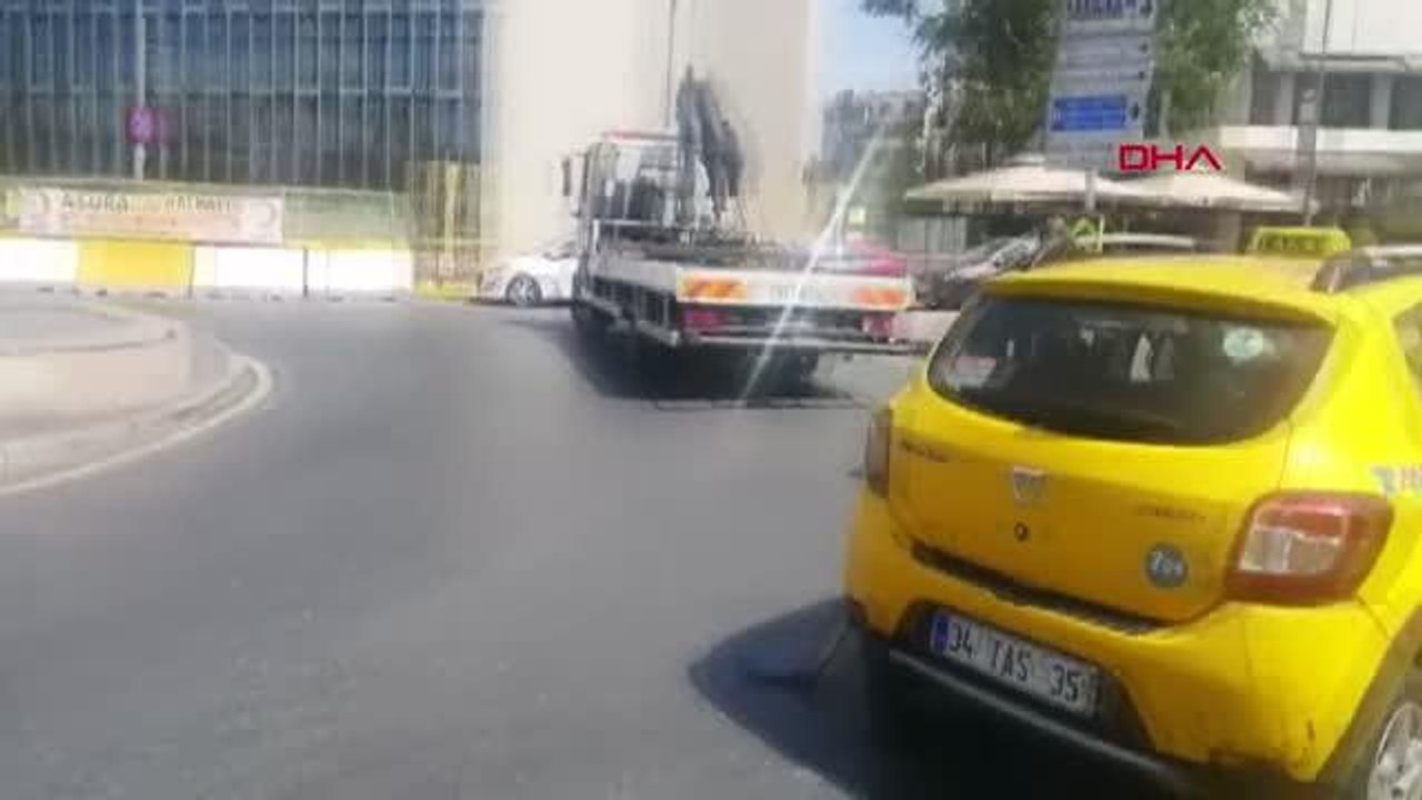 TAKSİMETRE AÇMADAN TURİSTLE PAZARLIK YAPAN TAKSİCİYE CEZA; TAKSİ TRAFİKTEN MEN EDİLDİ