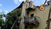 Crolla una palazzina a Torino, le immagini dopo il disastro