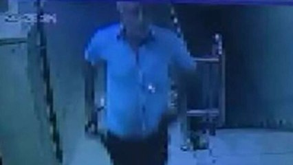 Arabasının alarmı öttü diye 13 yaşındaki kızı önce kovaladı, sonra kemerle darp eti