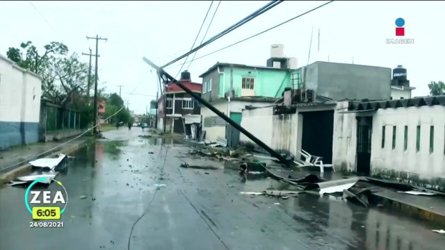 Familias de Tecolutla pierden todo tras el paso del huracán Grace