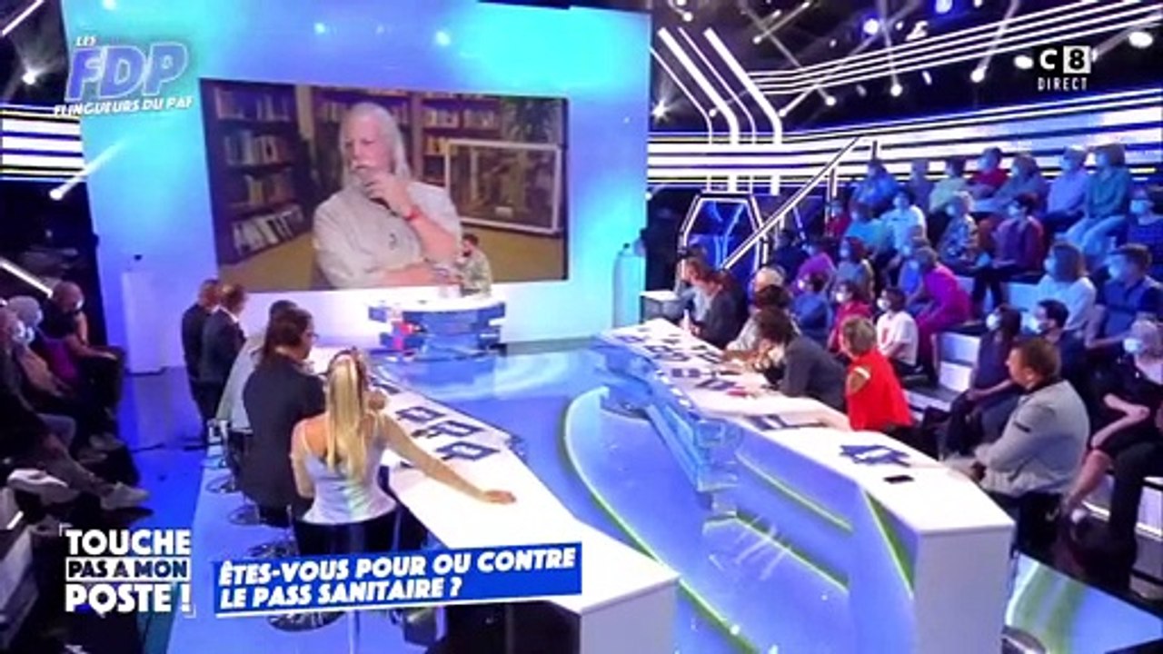 La séquence surréaliste du Pr Raoult qui, se croyant hors antenne, balance sur les invités de TPMP : "Moi, je ne parle pas avec les fous ! Ma femme est psychiatre c'est elle qui parle avec les dingues !"