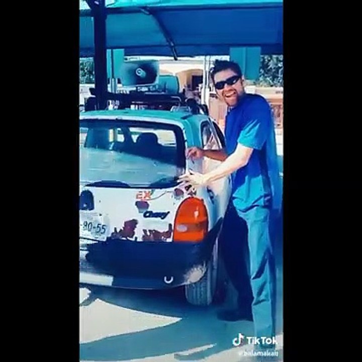 Si te ríes  pierdes ! Te encantará este vídeo .If you laugh you lose ! You will love this video.