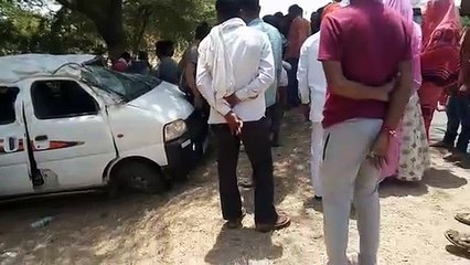 Video: कार पलटने से सात घायल, दो रैफर