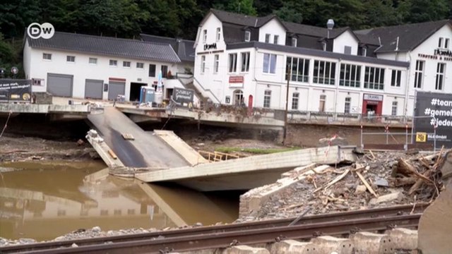 Страшное наводнение в Германии: волонтеры вместо отпуска помогают пострадавшим (24.08.2021)
