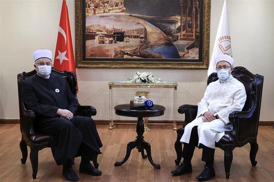 Diyanet İşleri Başkanı Ali Erbaş: Olmazsa olmazımız, Kur'an ve sünnet çizgisine riayet etmektir
