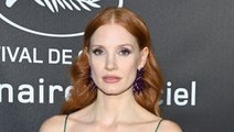 Jessica Chastain Says Makeup for ‘The Eyes of Tammy Faye’ Has Done “Permanent Damage to My Skin” | THR News