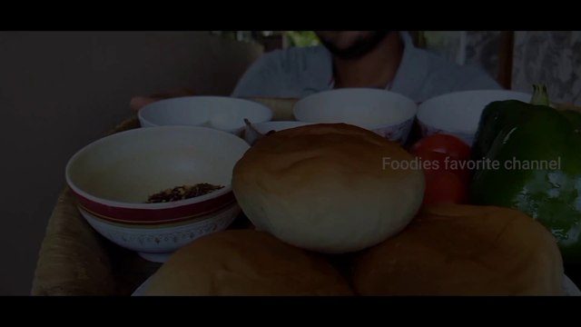 CRAZY BUN PIZZA | Healthy pizza in village style | fun pizza with crazy | Tamil | crazy style