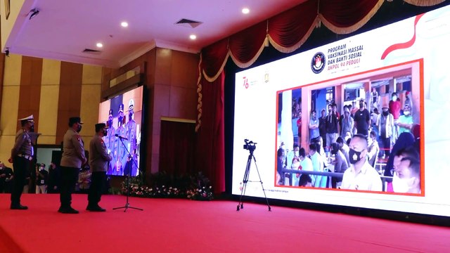 Kapolri Tinjau Vaksinasi Covid-19 Vaksinasi yang Diinisiasi Alumni Akpol 94
