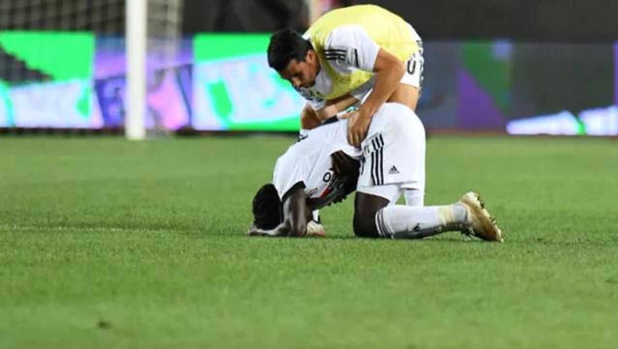 Gaziantep FK maçında rahatsızlanan Beşiktaşlı N'Sakala, futbol oynamaya devam edebilecek