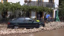 Las fuertes lluvias dejan coches atrapados y cinco carreteras cortadas en un pueblo de Jaén