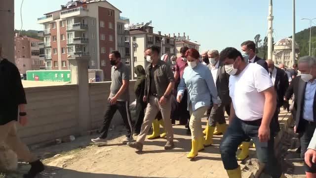 KASTAMONU - İYİ Parti Genel Başkanı Akşener, sel bölgesi Bozkurt'u ziyaret etti