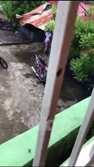 Pleito a los machetazos "por una tubería" en ensanche Espailllat; un muerto