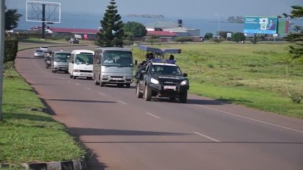 Afganistan'dan tahliye edilen 51 Afgan Uganda'ya ulaştı