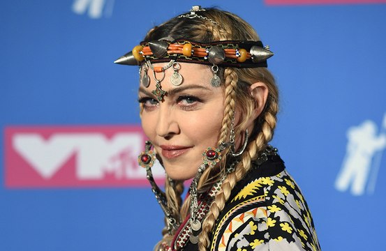 Madonna se deshace en halagos hacia sus hijas Stella y Estere