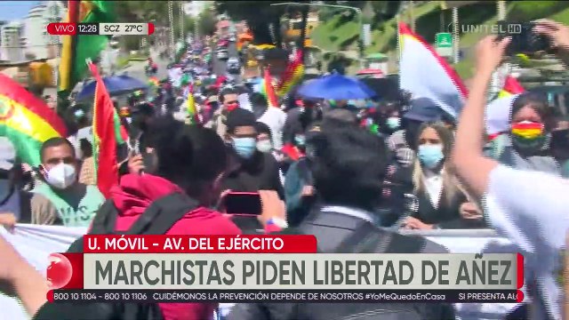 Marcha exigiendo la liberación de Jeanine Añez recorre las calles paceñas