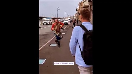 Quand tu viens du passé et que tu voyages dans le temps