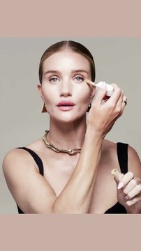 Tutorial maquillaje de Rosie Huntington-Whiteley