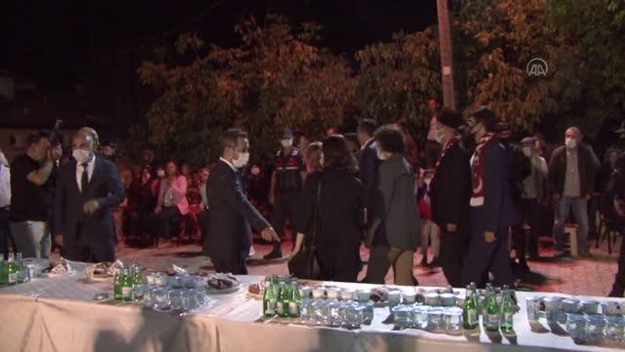 AFYONKARAHİSAR - Büyük Taarruz'un 99. yıl dönümü dolayısıyla "Zafer Yürüyüşü" düzenlendi