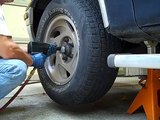 How to tighten your lug nuts