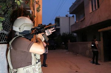 Adana'da torbacılara şafak operasyonu: 9 gözaltı