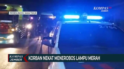 Video herunterladen: Terobos Lampu Merah, Suami Istri Kritis Ditabrak Mobil dan Truk