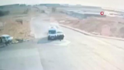 Son dakika haberleri... 22 yaşındaki gencin hayatını kaybettiği kaza kamerada