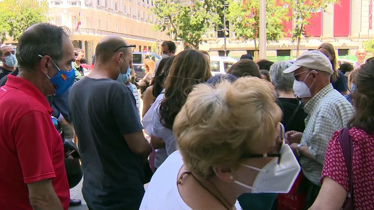 El plazo para cambiar pesetas por euros acaba con un 3,2% sin canjear