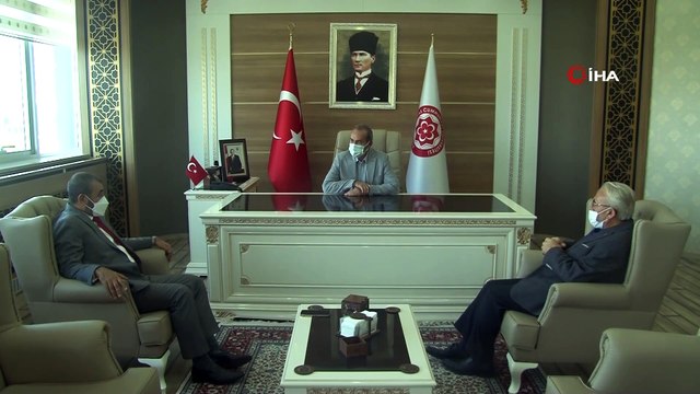 Rektör Yıldız: “Bizim gönlümüzden geçen yüz yüze eğitimin başlaması”