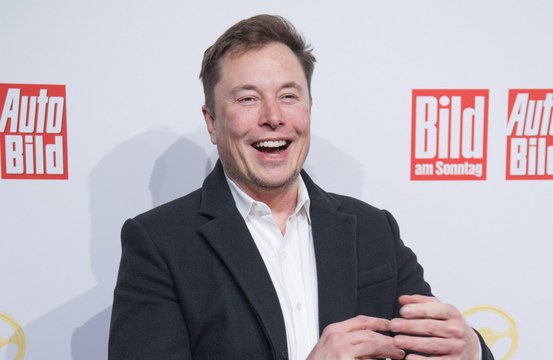Elon Musk announces 'Tesla Bot' plans for 2022